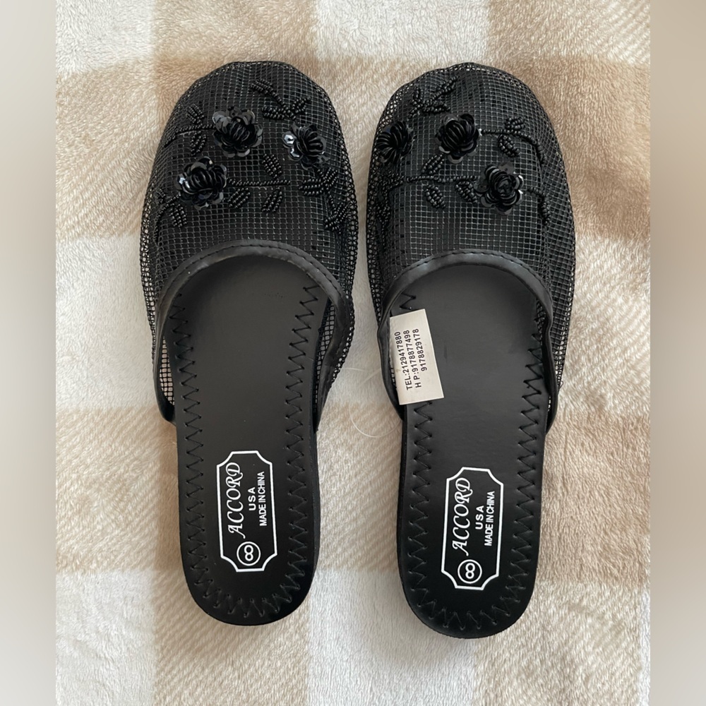Accord Size 8 Black Women's Slippers Shoes with intricate beading design